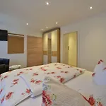 Ebner بيت ضيافة 4*
