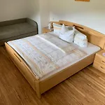 Ebner 4* ميلستاف